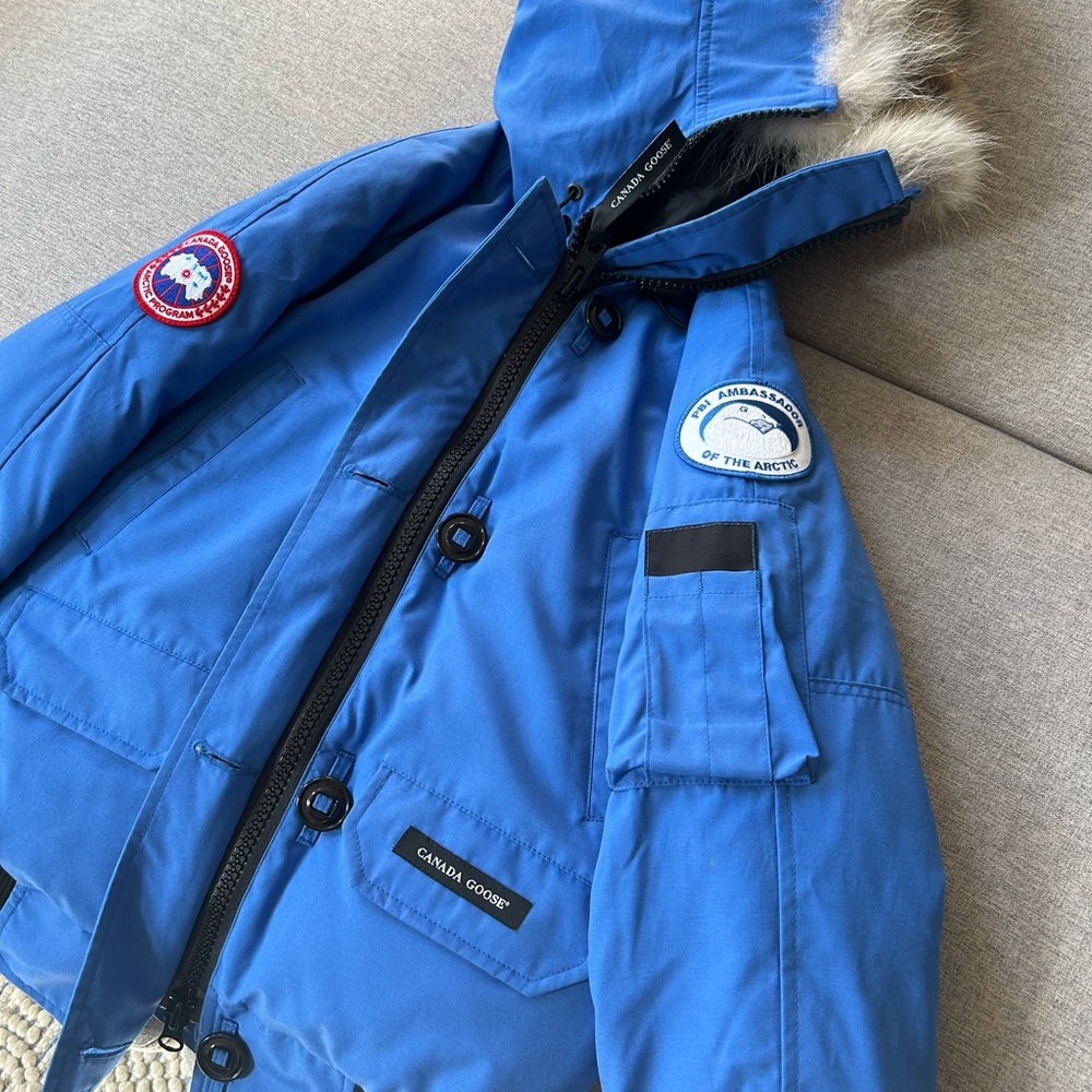 Barely worn blue Canada Goose jacket size women’s small